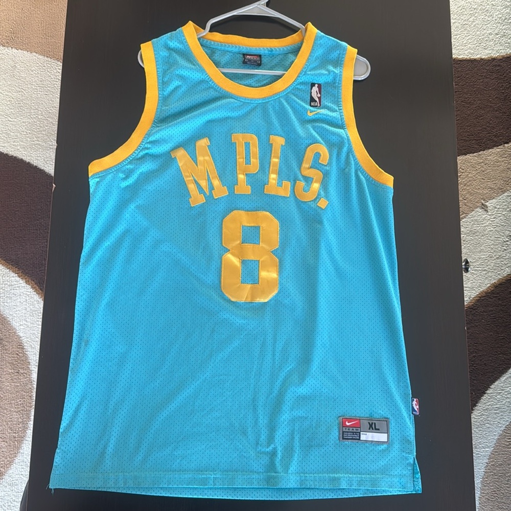 Vintage Los Angeles Lakers MPLS Kobe Bryant #8 Nike Swingman Jersey